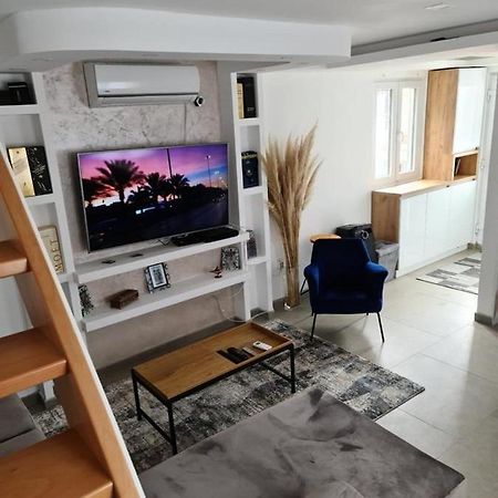 Sea Side Apartment Cattaro Esterno foto